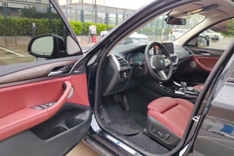 Used BMW X3 2023 Restyled xDrive30i Leading Edition M Night Sky Package Driver Seat