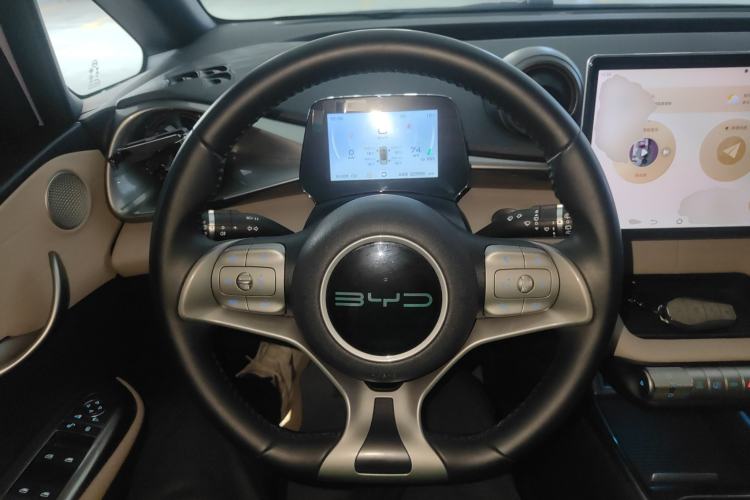 Used BYD Dolphin 2023 420 km Free Version
