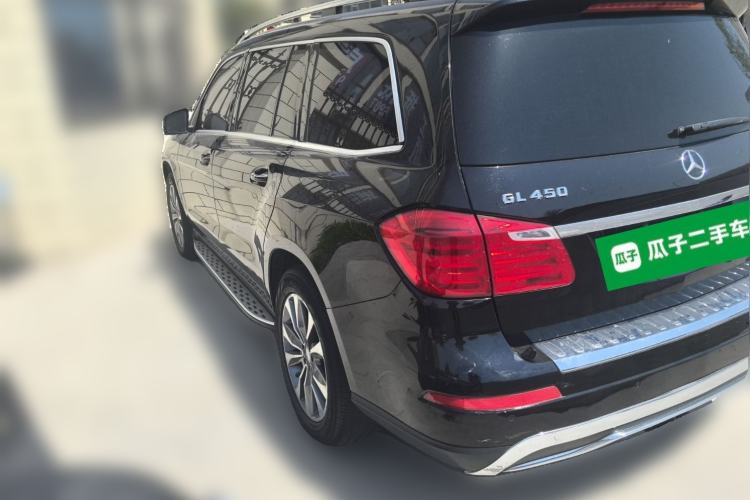 Used Mercedes-Benz GLA  Rear Left 45 Deg