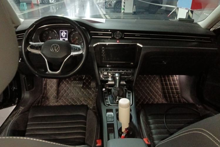 Used Volkswagen Magotan 2020 330TSI DSG Leading Model
