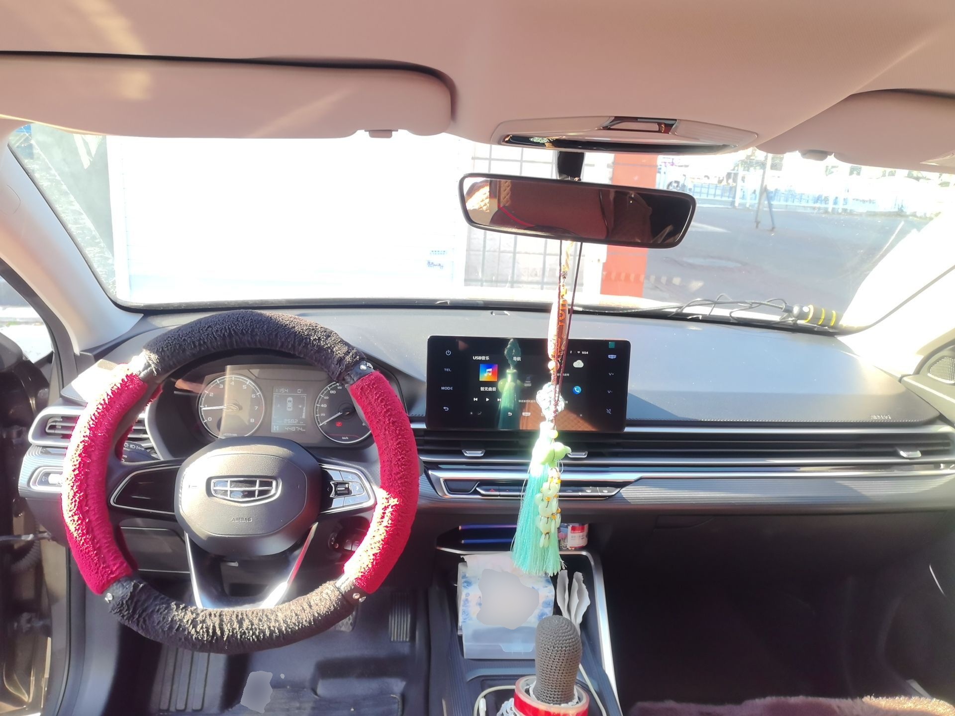Geely Auto Emgrand 2023 4th Generation Champion Edition 1.5L Manual Luxury Model — снимка 6