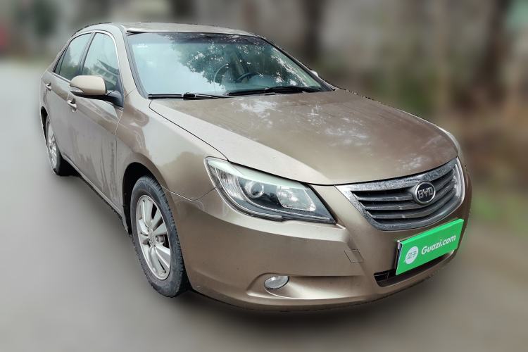 Used BYD G6 2011 2.0L Manual Luxury Edition
