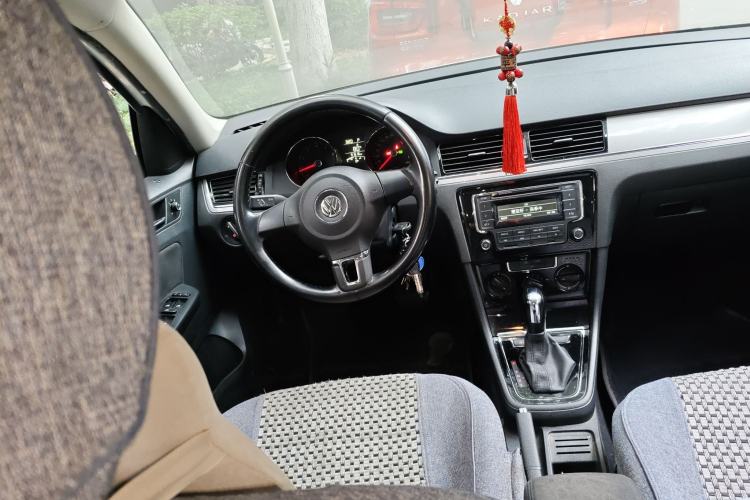 Used Volkswagen Bora 2014 1.6L Automatic Fashion Model