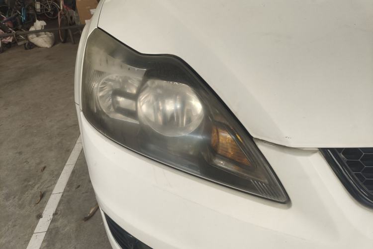 Used Ford Focus 2013 Hatchback Classic 1.8L Manual Fashion Edition
