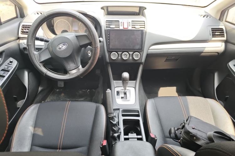 Used Subaru XV 2012 2.0i Comfort Edition Center Console