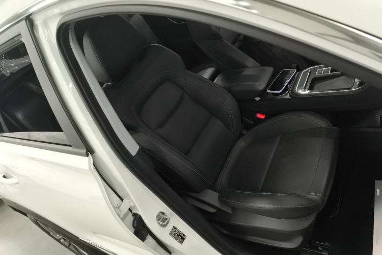 Used Chery Tiggo 8 2022 1.5 TCI Automatic Exclusive Edition 7-Seater Right Front Seat