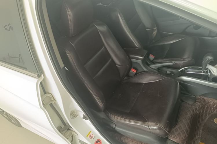 Used Honda Crider 2016 1.8L CVT Luxury Edition Right Front Seat