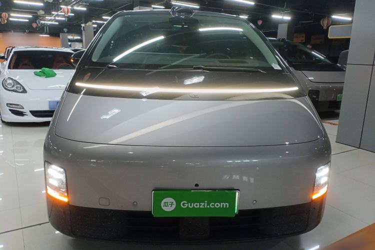 Used Li Auto MEGA 2024 Ultra Model
