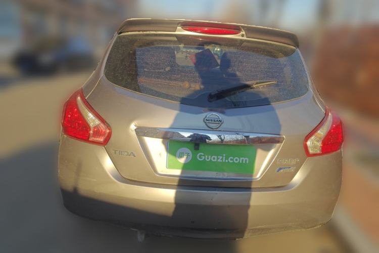 Used Nissan Tiida 2011 1.6L Manual Comfort Edition
