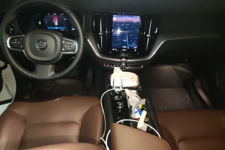 Used Volvo XC60 2024 B5 4x4 Smart Luxury Edition
