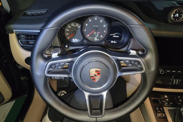 Used Porsche Macan 2021 Macan 2.0T Steering Wheel