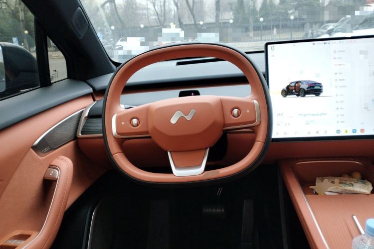 Used ONVO L60 2024 60 kWh All-Wheel Drive
