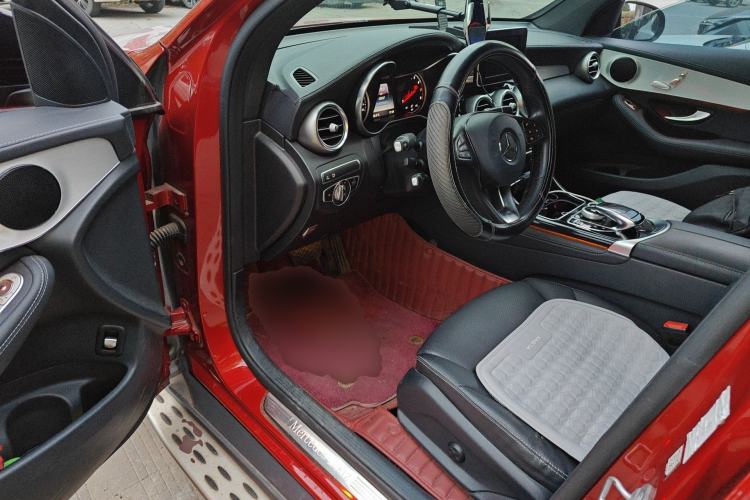 Used Mercedes-Benz GLC Coupe 2019 Facelift GLC 200 4MATIC Coupe SUV
