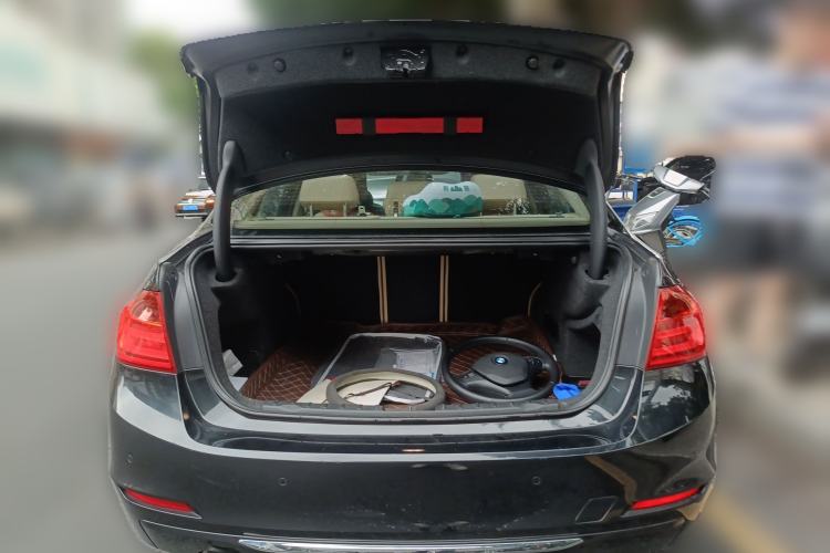 Used BMW 3 Series 2013 320Li Fashion Model
