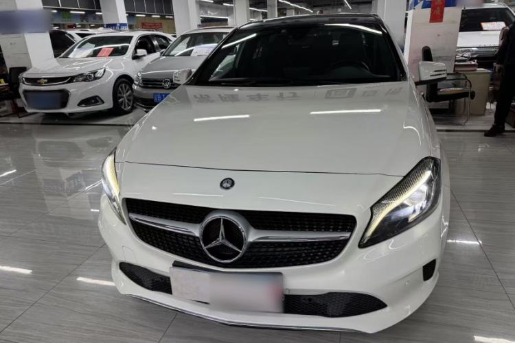 Used Mercedes-Benz A-Class (Import) 2016 A 200 Fashion Model
