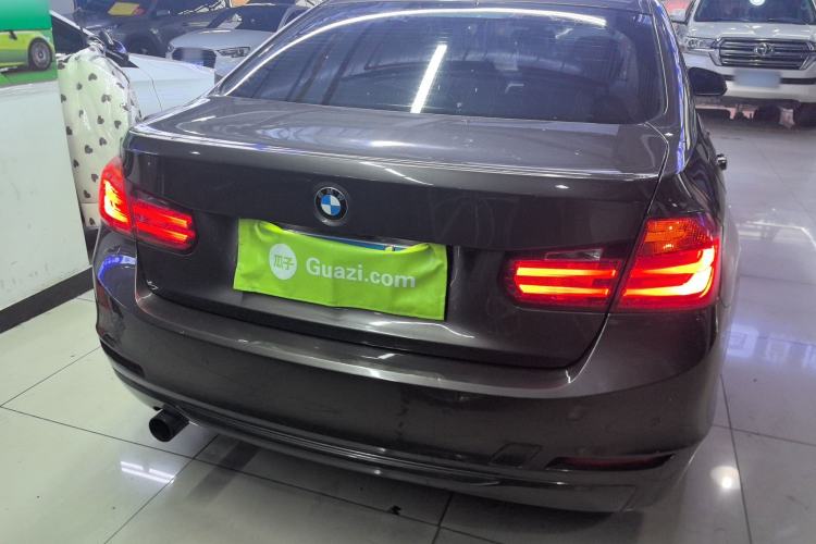 Used BMW 3 Series 2015 320i Luxury Line Stylish Edition