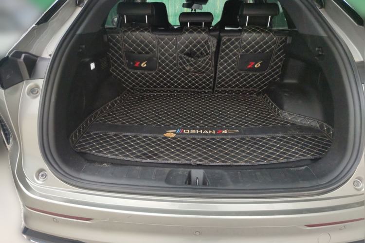 Used CHANGAN OSHAN Z6 2022 Blue Whale 1.5T DCT Luxury Model
