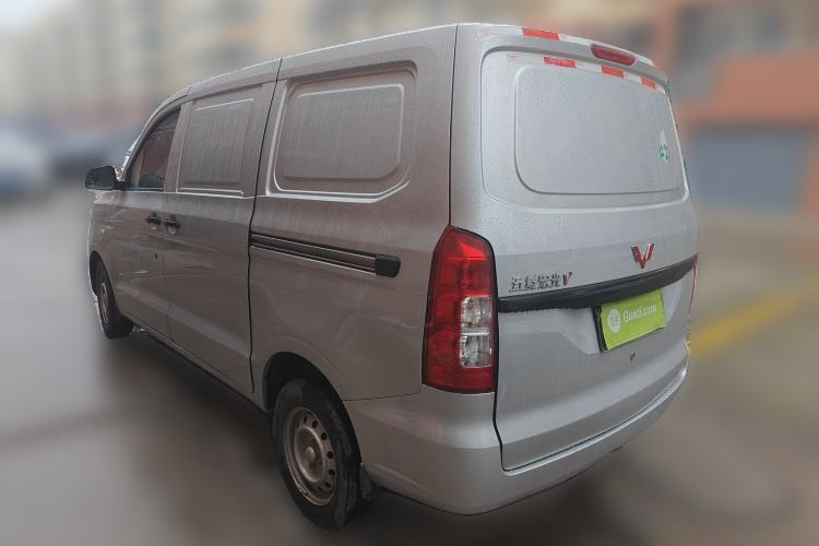 Used Wuling Hongguang V 2021 1.5L Jingqu Edition Enclosed-Window Vehicle LAR
