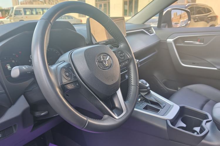 Used Toyota RAV4 2023 2.0L CVT Two-Wheel Drive Fashion Plus Edition Steering Wheel