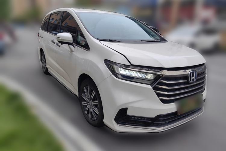 Used Honda Odyssey 2022 2.0L eHEV Sharp Enjoyment Edition Front Right 45 Deg