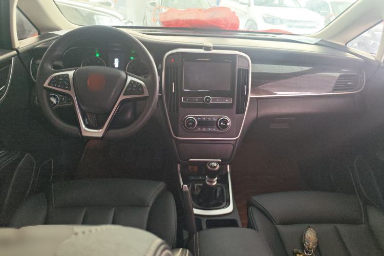 Used BYD Song MAX 2017 1.5T Manual Smart Connect Luxury 7-Seater
