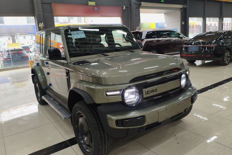 Used iCAR V23 2025 401 Two-Wheel Drive Advanced Edition Front Right 45 Deg