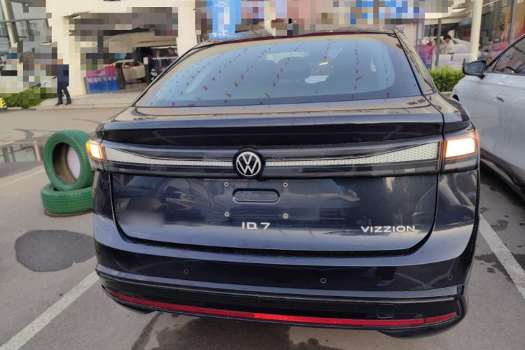 Used Volkswagen ID.7 VIZZION 2024 AIR model