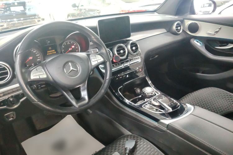 Used Mercedes-Benz GLC Coupe 2019 Facelift GLC 200 4MATIC Coupe SUV Center Console