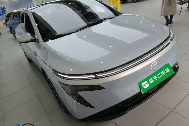 Used Nissan N7 2025 510 Max Front Right 45 Deg