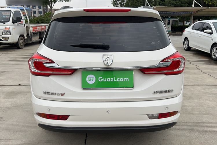 Used Baojun 310W 2017 1.5L Manual Fashion Model China V