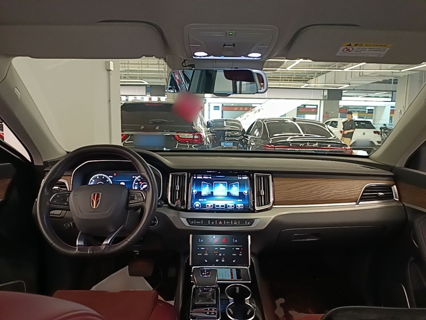 Hongqi HS7 2022 2.0T DCT Two-Wheel Drive Smart Connect Flagship Edition Seven Seats — снимка 17