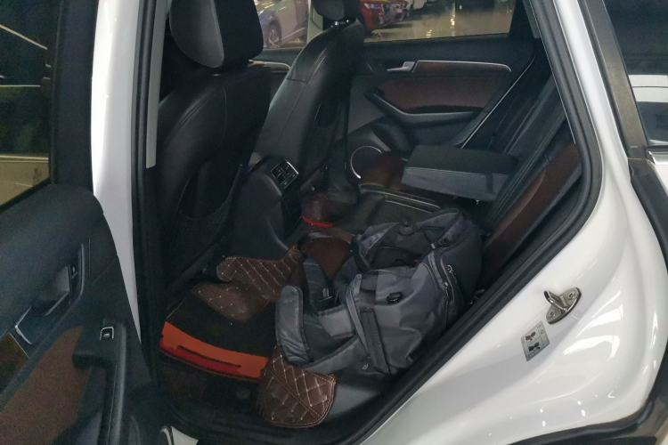 Used Audi Q5 2016 40 TFSI Comfort Model Left Rear Seat