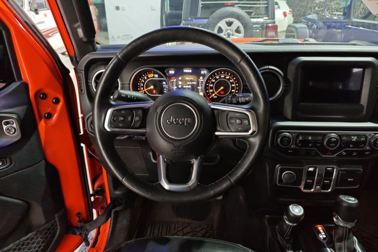 Used Jeep Wrangler 2018 2.0T Sahara Four-Door Edition
