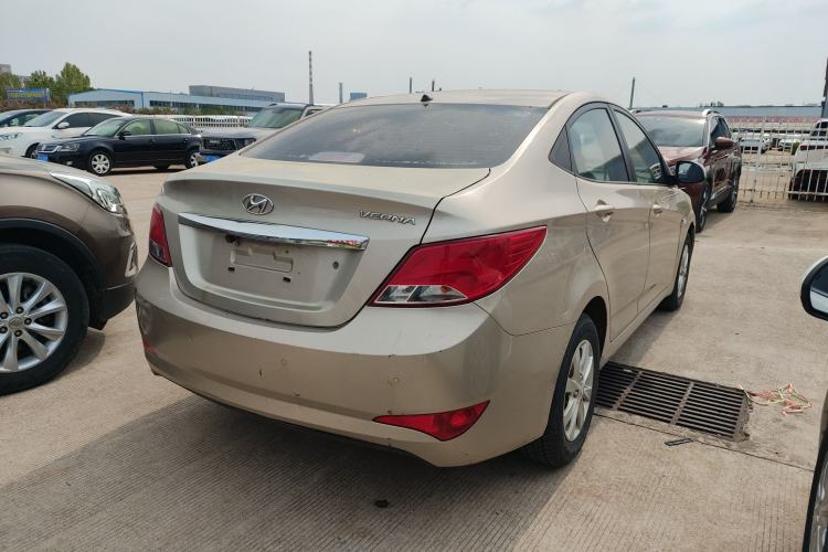 Used Hyundai Verna (older generation) 2014 1.4L Manual Smart GLS Trim
