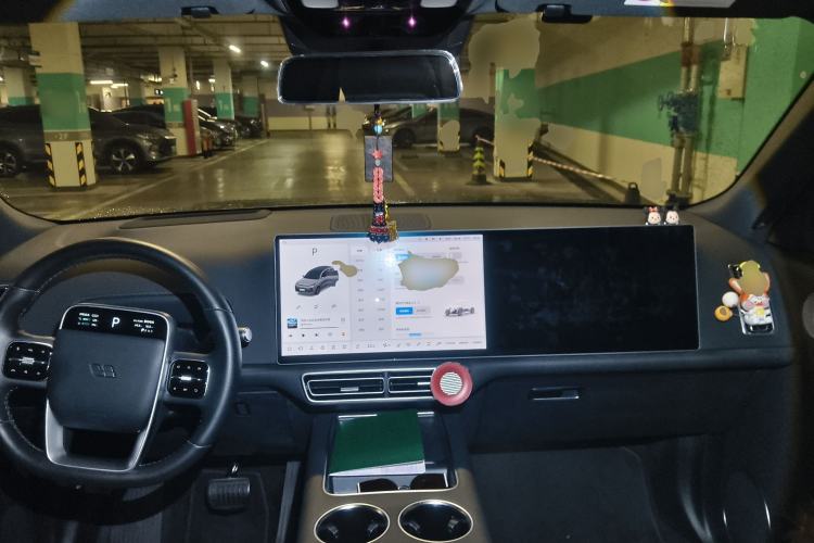 Used Li Auto L8 2023 Pro Model
