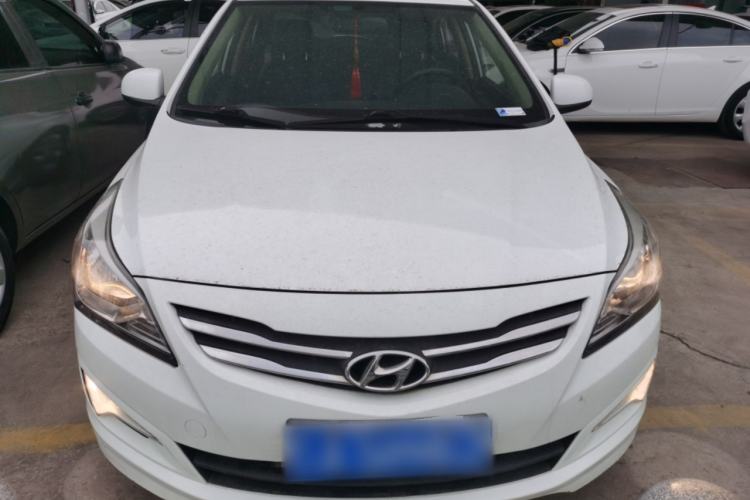 Used Hyundai Verna (older generation) 2014 1.4L Manual Smart GLS Trim