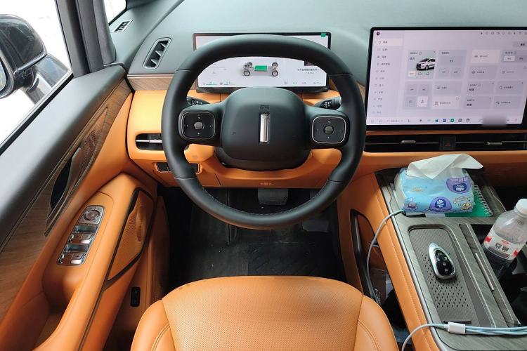 Used Wey Gaoshan 2025 Four-Wheel Drive Alpine 8
