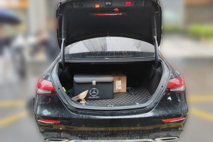 Used Mercedes-Benz E-Class 2021 Restyled E 300 L Sporty and Stylish Edition Trunk