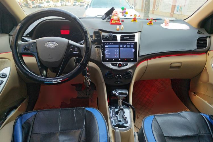 Used Hyundai Verna (older generation) 2010 Sedan 1.4L Automatic Comfort Model GS
