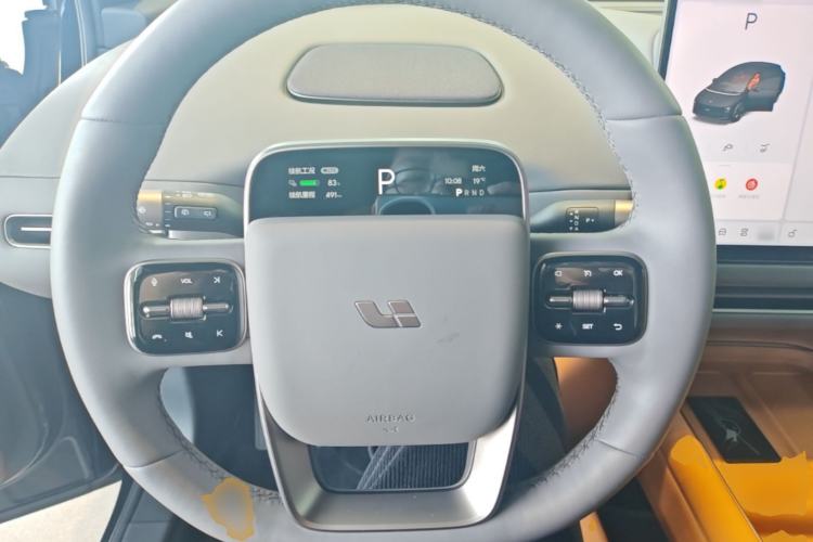 Used Li Auto i6 2025 Model Two-Wheel-Drive Standard Type Steering Wheel