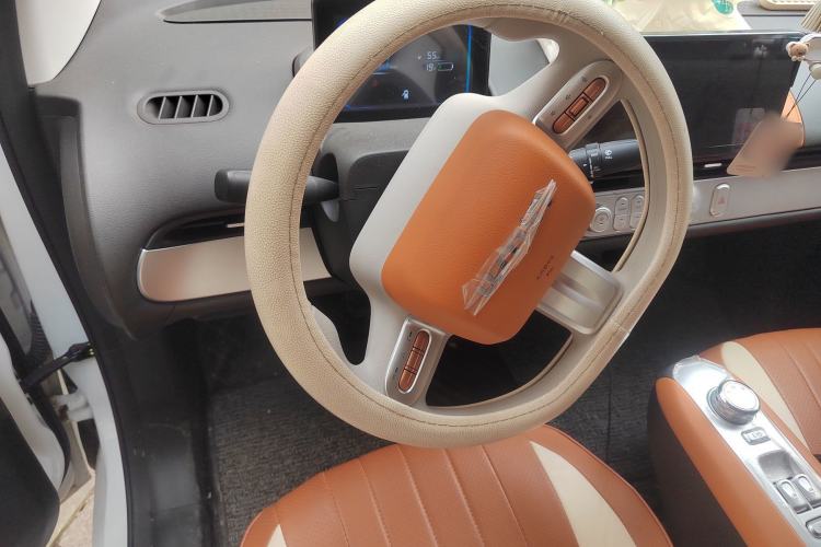 Used CHANGAN NEVO Lumin 2025 301km Honey Dew Edition