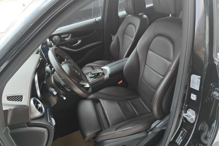 Used Mercedes-Benz GLC 2019 Facelift GLC 260 L 4MATIC Luxury Model
