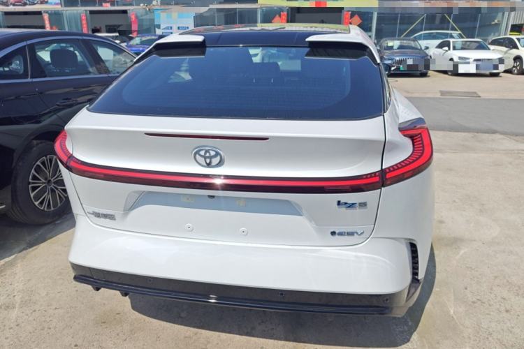 Used Toyota bZ5 2025 Model 550 JOY