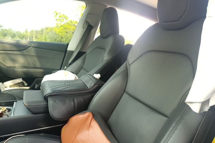 Used Tesla Model Y 2025 Rear-Wheel-Drive Version