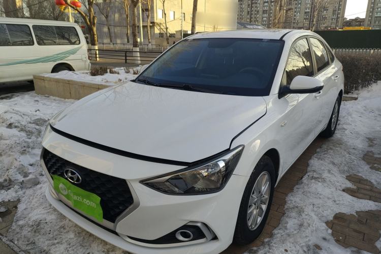 Used Hyundai Celesta 2017 1.6L Automatic Enjoyment Version GLS