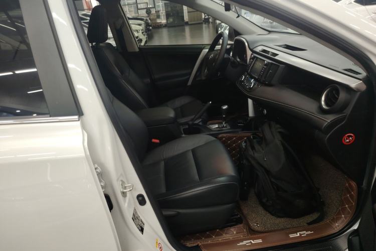 Used Toyota RAV4 2016 2.0L CVT Two-Wheel Drive Smart Edition China V Standard