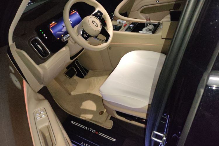 Used Hima AITO M9 2024 Range-Extended Ultra Version 42 kWh 6-Seater Model
