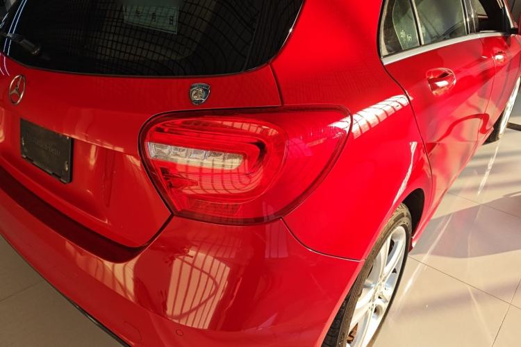 Used Mercedes-Benz A-Class (Import) 2015 A 180 Standard Model