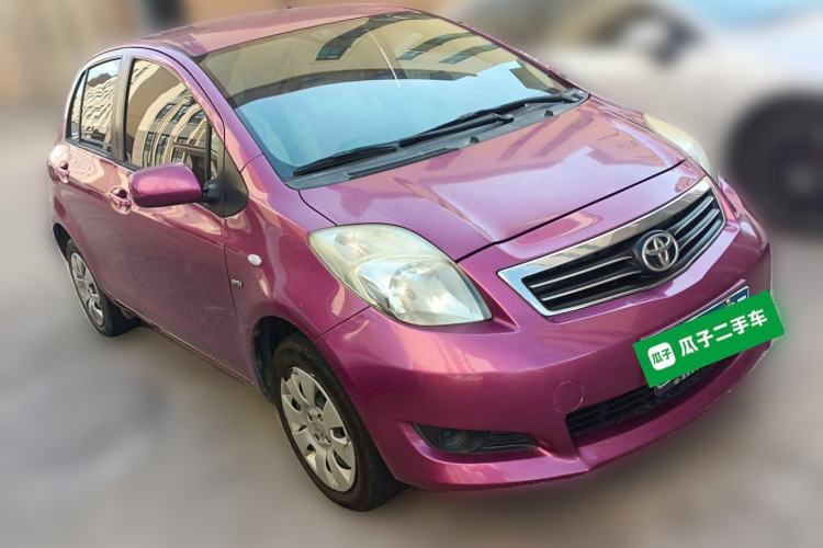 Used Toyota Yaris 2011 1.6E Automatic Charm Edition Front Right 45 Deg