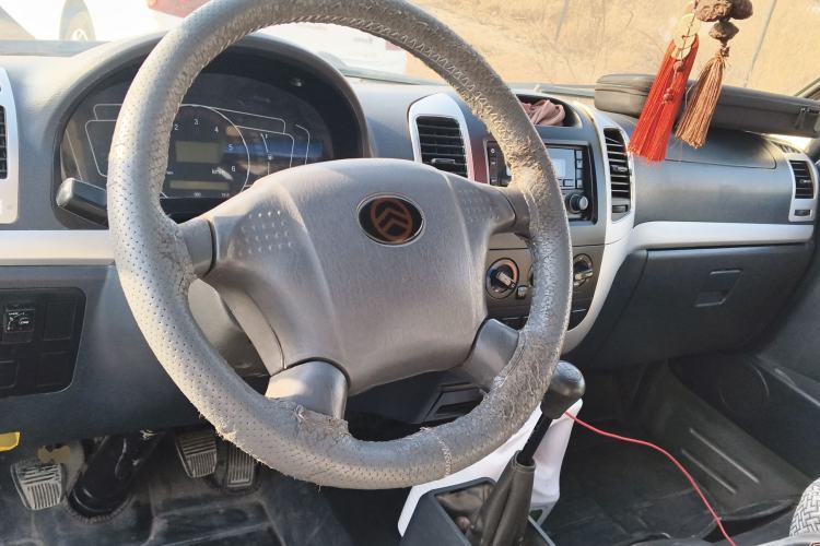 Used Golden Dragon Hiace 